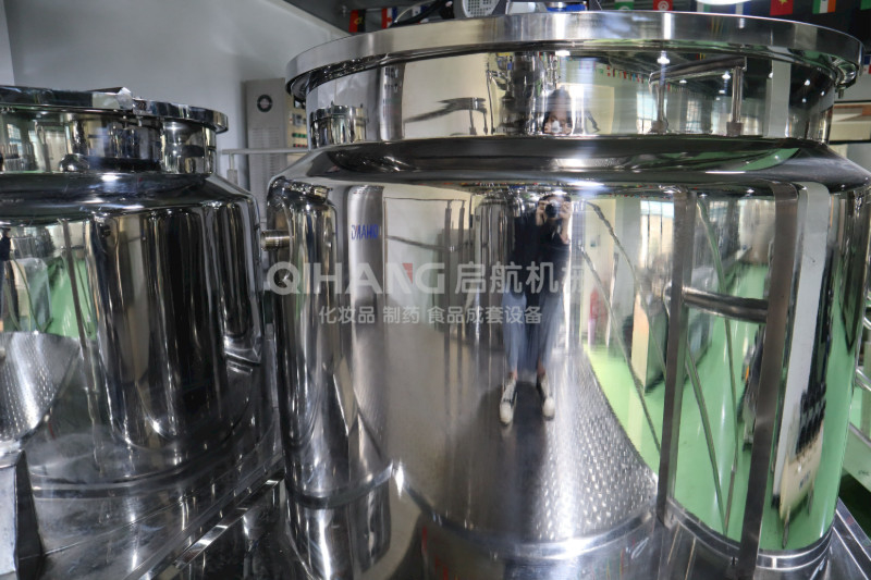 1000L Pharmaceutical Salve Ointment Vacuum Emulsifier Mixer